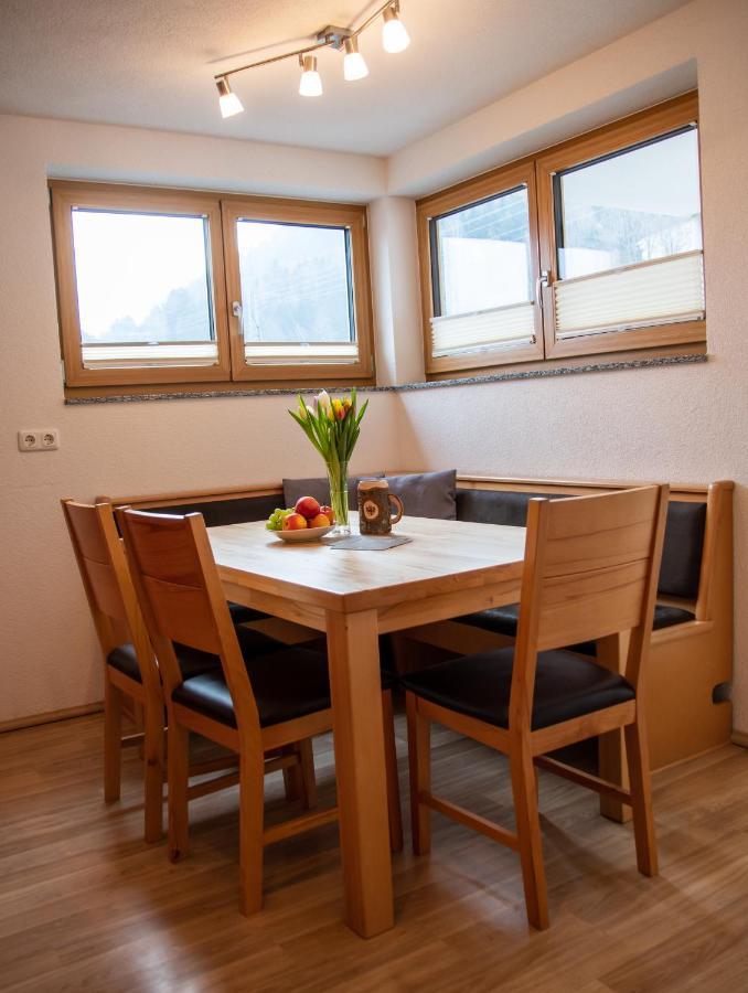 Haus Raggl Apartment Landeck Exterior photo